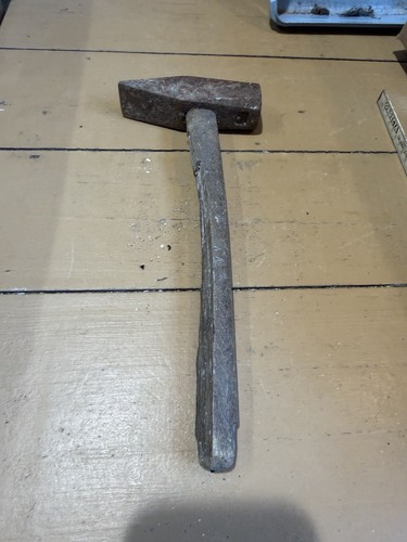 Werkzeug alter schlosserhammer - alter,